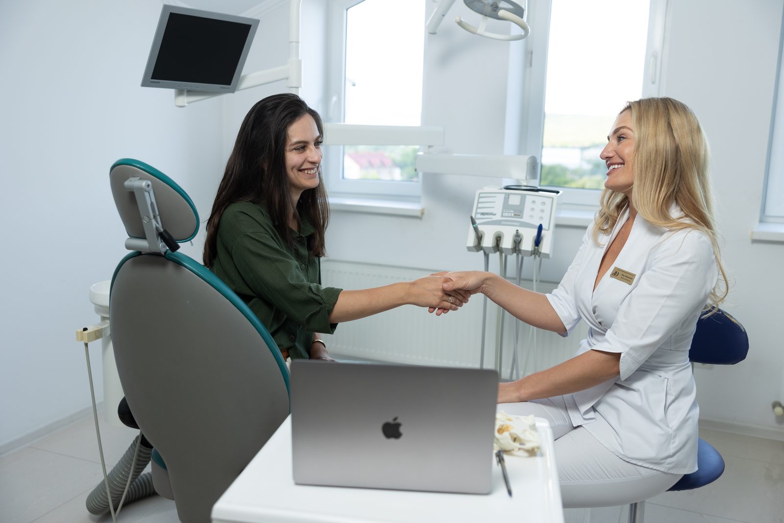 Consultație de planificare a tratamentului la clinica Dr Olga